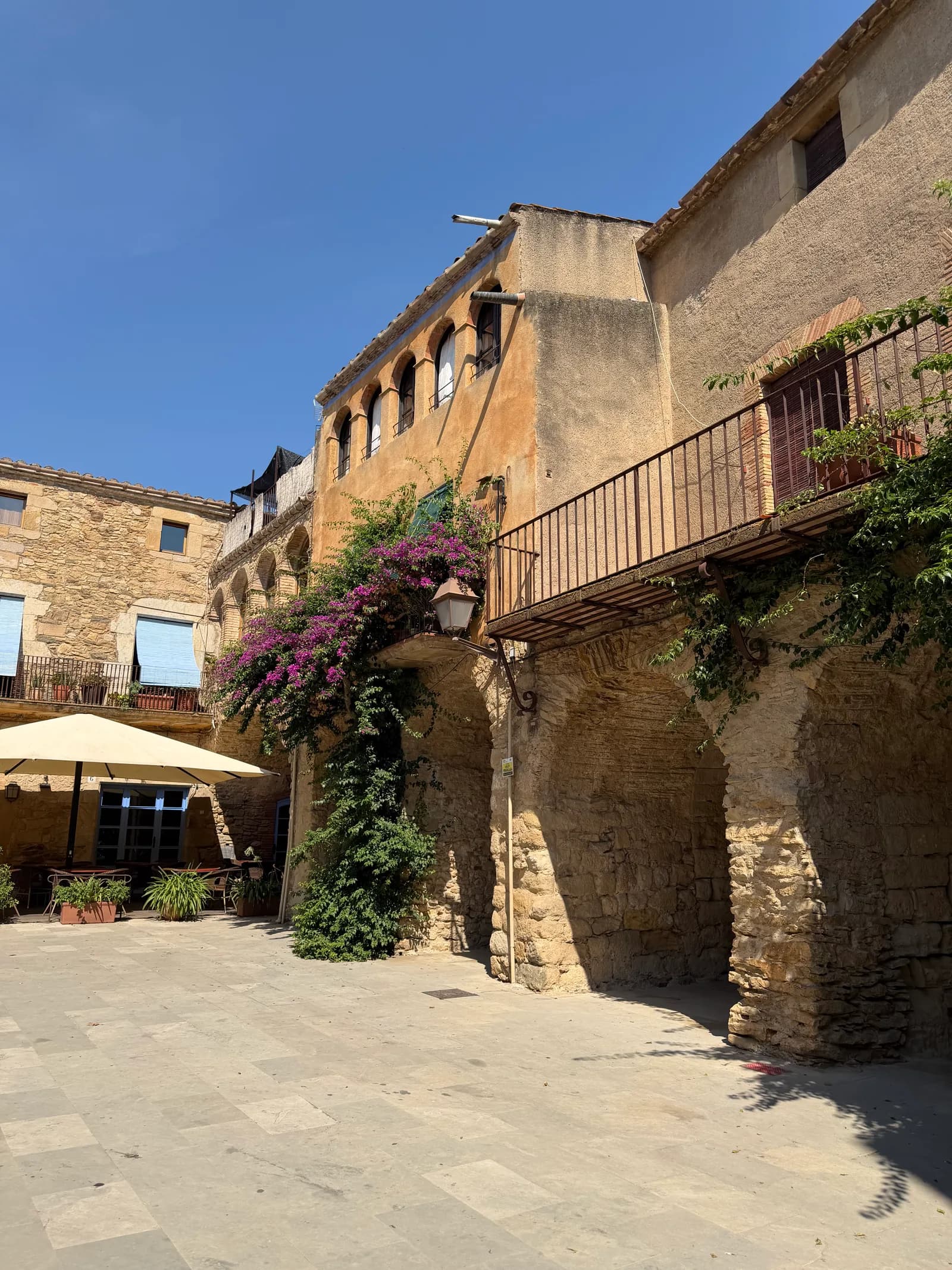 Peratallada - Spain